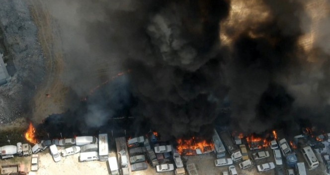 Kahramanmaraş’ta otoparktaki 71 araç yandı