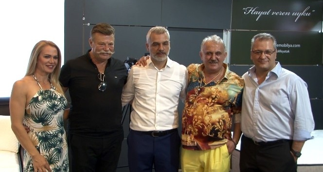 Ünlü isimlerden ve mobilya fuarında orman yangınlarına destek