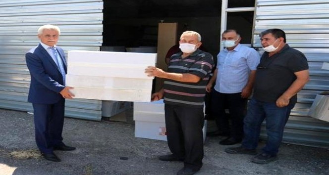 Çiftçilere Akdeniz Meyve Sineği tuzağı dağıtıldı