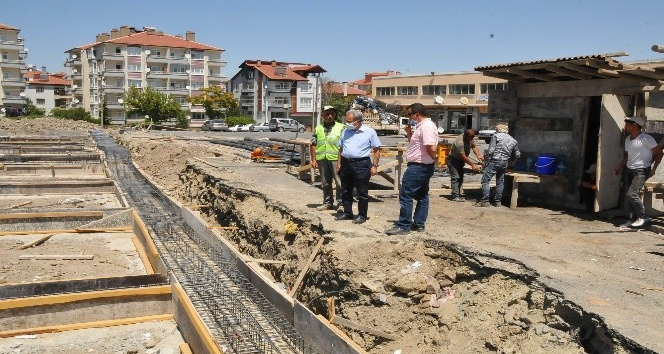 Akşehir Perşembe Pazarının üzeri kapatılıyor
