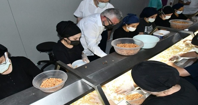 AK Parti Giresun Milletvekili Kadir Aydın, Tirebolu’da esnaf ziyareti gerçekleştirdi