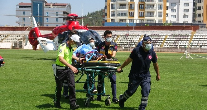 Tokat’ta ağır yaralanan kadın ambulans helikopterle hastaneye yetişildi