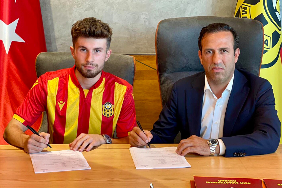 Yeni Malatyaspor, Mert Miraç Altıntaş ile sözleşme imzaladı