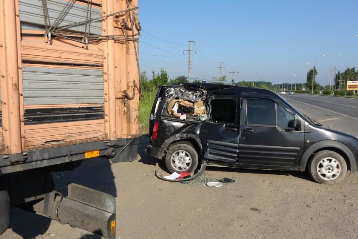 İstanbul'dan Ordu'ya fındık toplaya giderken kaza yaptılar: 3 yaralı