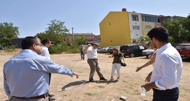 Başkan Öz Pazar yeri ve etkinlik alanı proje yerini inceledi