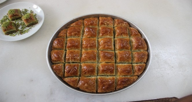 Tatlı severlerin yeni trendi vegan baklava