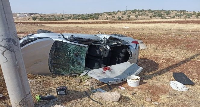 Mardin’de otomobil şarampole yuvarlandı, 1 kişi hayatını kaybetti