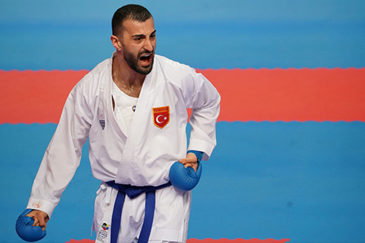 Karate erkeklerde kumite +75 kiloda Uğur Aktaş olimpiyat madalyasını garantiledi