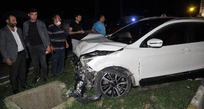 Tokat’ta ciple otomobil çarpıştı: 5 yaralı