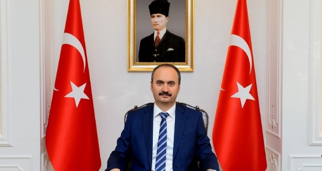 Vali Canalp: “Muharrem ayı barış ve kardeşlik tohumlarının yeşermesine vesile olsun”