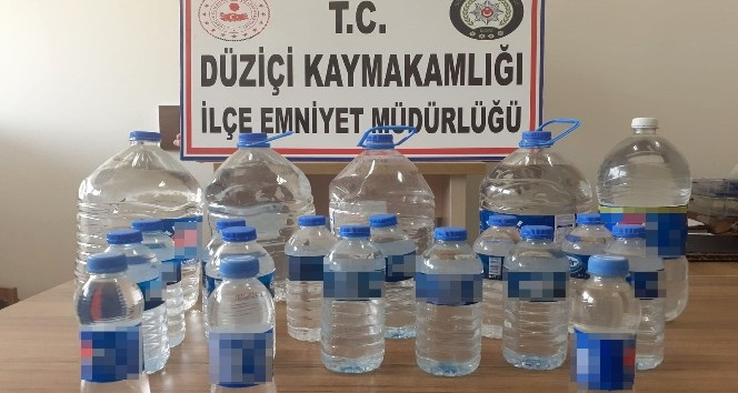 İş yerinde kaçak alkol satan şahıs gözaltına alındı