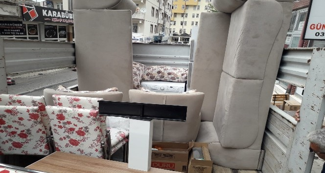 Günışığı Derneği, yangın mağduru yaşlı çiftin yaralarını sardı