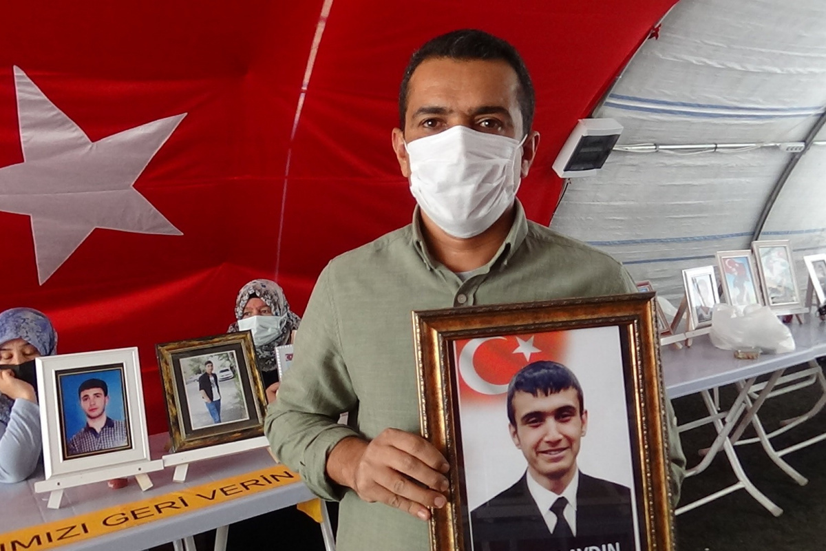 Evlat nöbetindeki babadan, PKK’ya ‘orman yangınları’ tepkisi