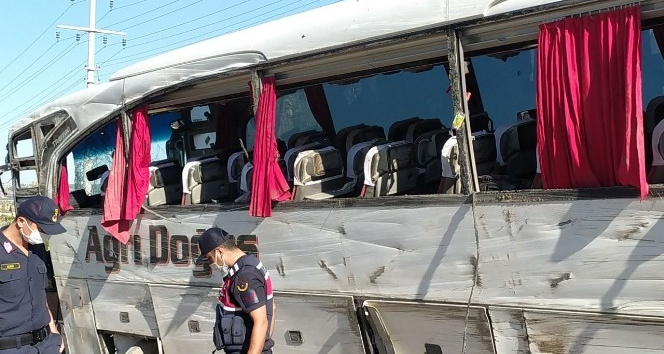 Kontrolden çıkan otobüste can pazarı: 33 yaralı