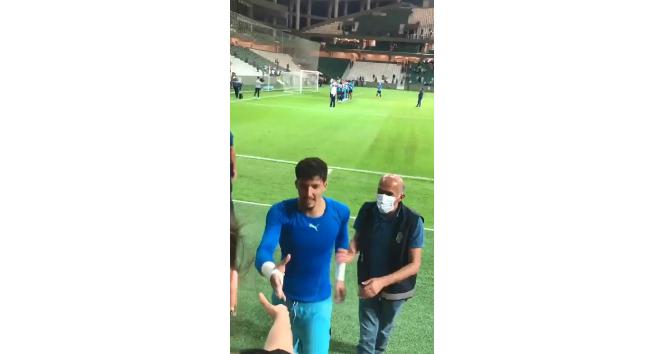Fenerbahçeli Altay Bayındır’a Giresun’da tribün şoku