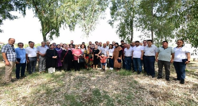 Festivale katkıda bulunanlara plaket