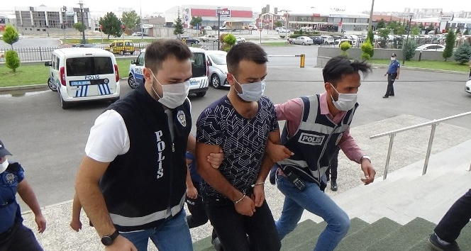 Karaman’da kayınvalidesini öldürüp eşini ve kayınbiraderini ağır yaralayan zanlı tutuklandı