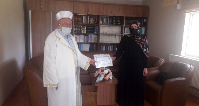 Akrabalarından etkilendi, Müslüman oldu