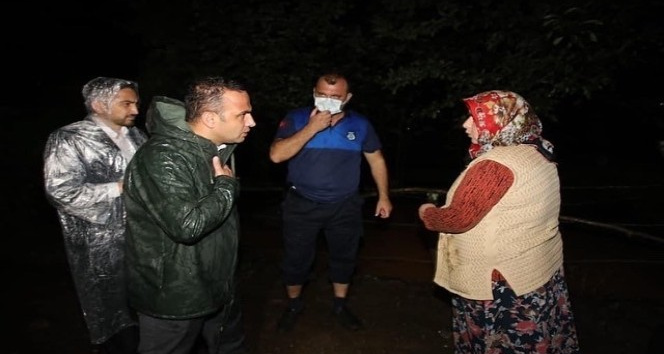 Ordu’da sağanak nedeniyle mahsur kalan 5 kişi kurtarıldı