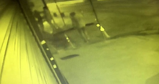 (Özel) İstanbul’da silahlı kavga kamerada: Tartıştığı arkadaşına kurşun yağdırdı