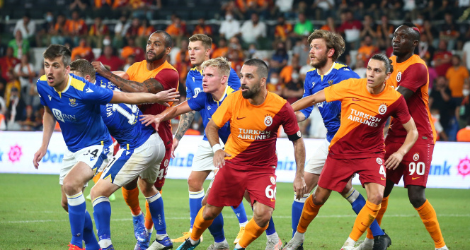 Galatasaray İskoçyada 4 golle turladı