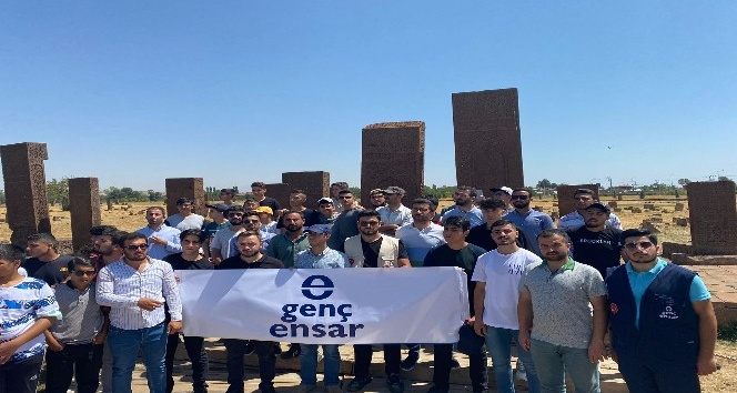 Genç Ensar Gönüllüleri Ahlat’ta kamp yaptı