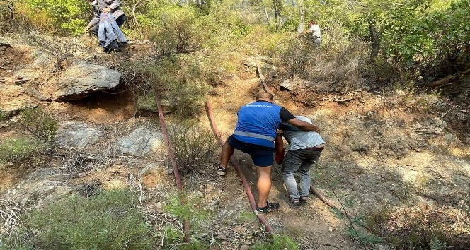 Marmaris Belediyesi’nin isimsiz kahramanları yangında seferber oldu