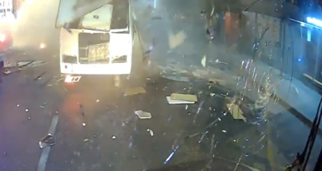 Rusyada otobüsteki patlama anı kamerada