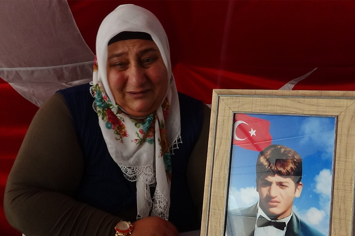 HDP önündeki ailelerin evlat nöbeti 711’inci gününde