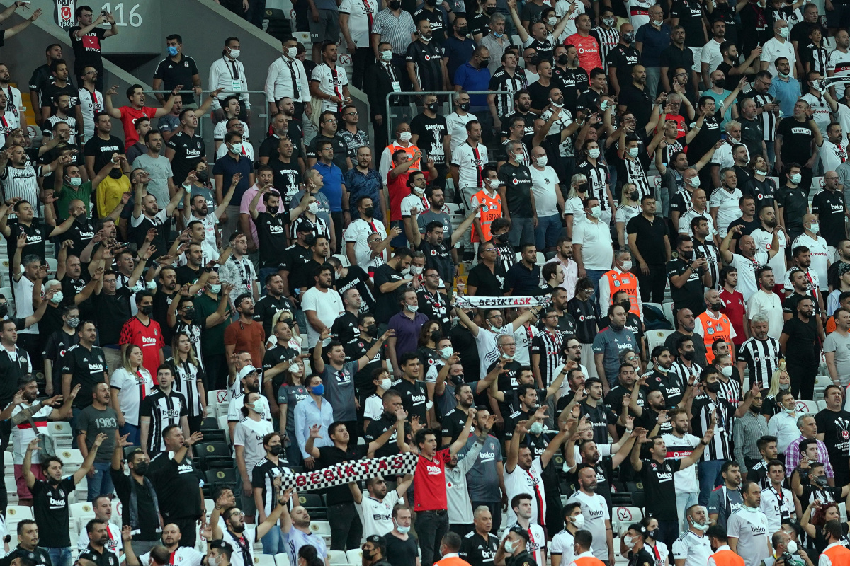 Beşiktaş, 526 gün sonra taraftarıyla buluştu