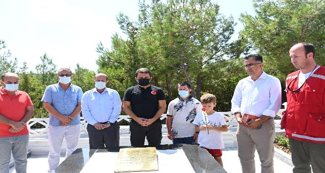 Yarbay Hüseyin Avni Bey mezarı başında anıldı