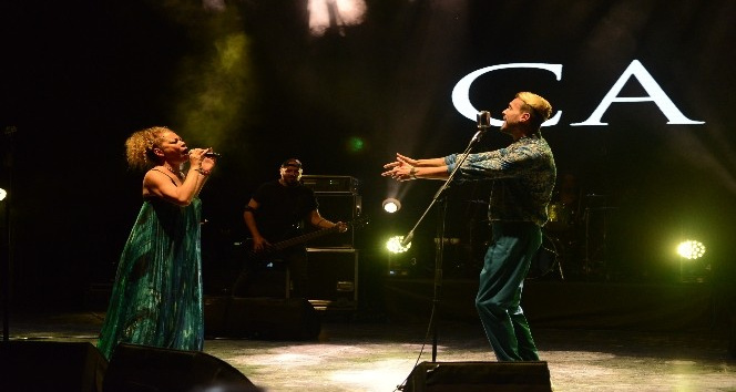 Festivalde muhteşem düet