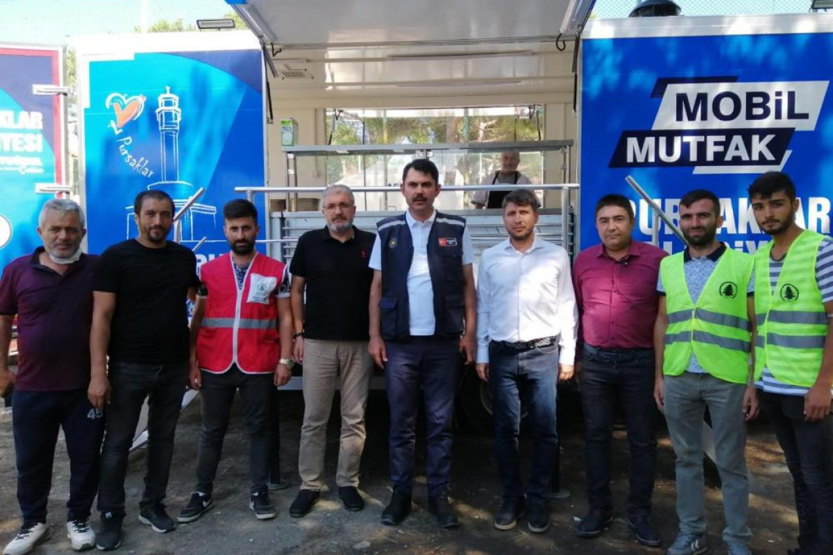 Bakanlar Soylu ve Kurum, Kastamonu'da Pursaklar Belediyesi ekiplerini ziyaret etti