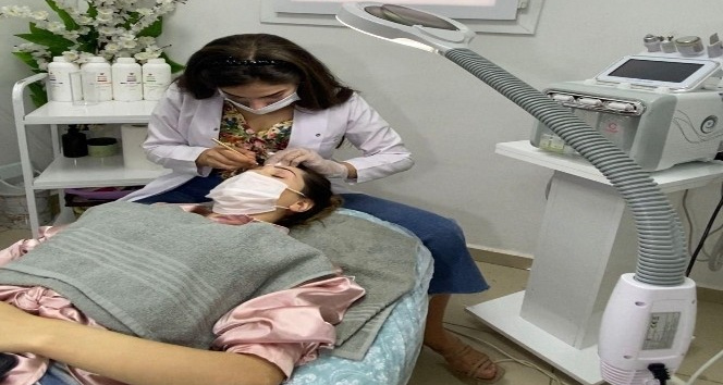 Dalmış Beauty, Da Brows Mix kıl tekniğinde etkili çözümler ortaya koyuyor