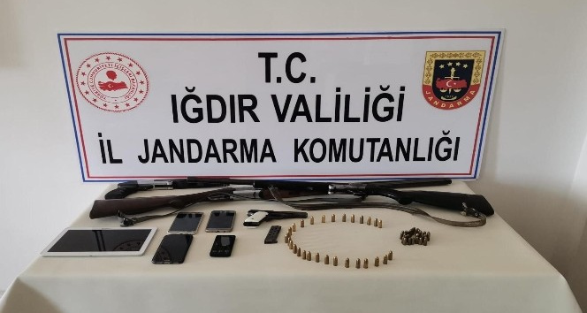 Iğdır’da sosyal medya üzerinden terör propagandası yapan şahıslara operasyon