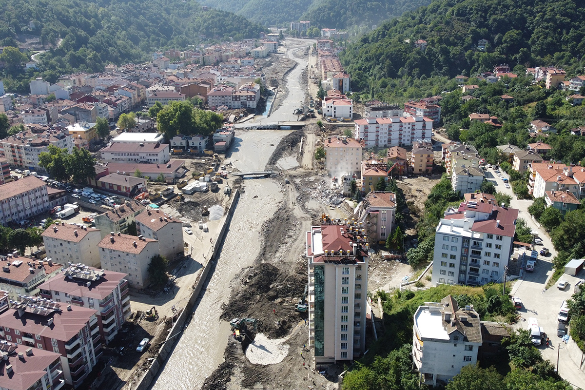 AFAD: 'Yaşanan sel nedeniyle 78 vatandaşımız hayatını kaybetti'