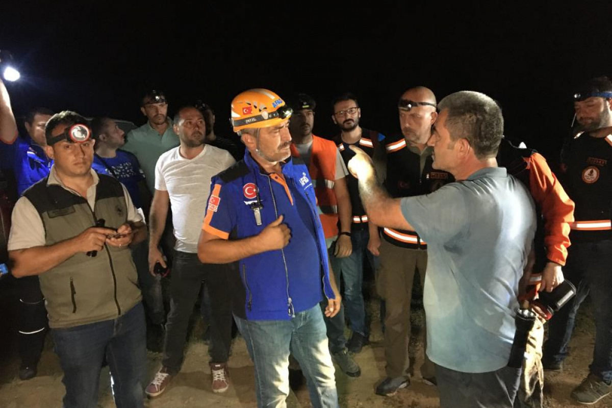 Kayıp kız çocukları yangın gözetleme kulesinde bulundu