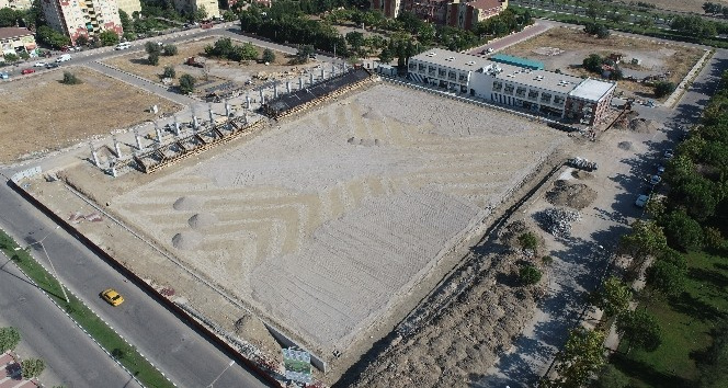 Fikri Bayrıl Spor Tesisleri’nde çalışmalar devam ediyor