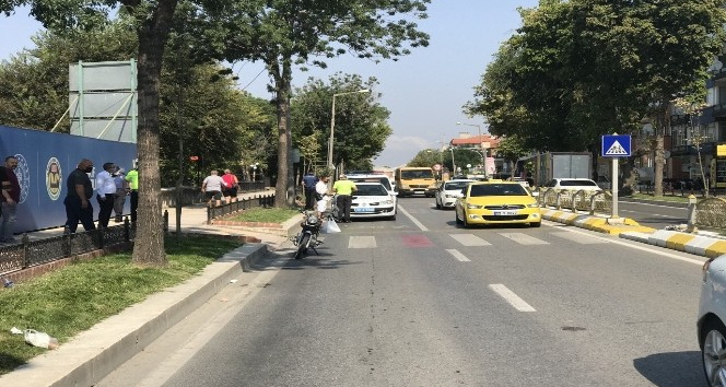 Yaya geçidinde kaza: 2 kişi yaralandı