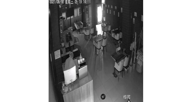 Mardin’de kafeye giren hırsız tablet, bilgisayar ve bahşiş kutusu çaldı