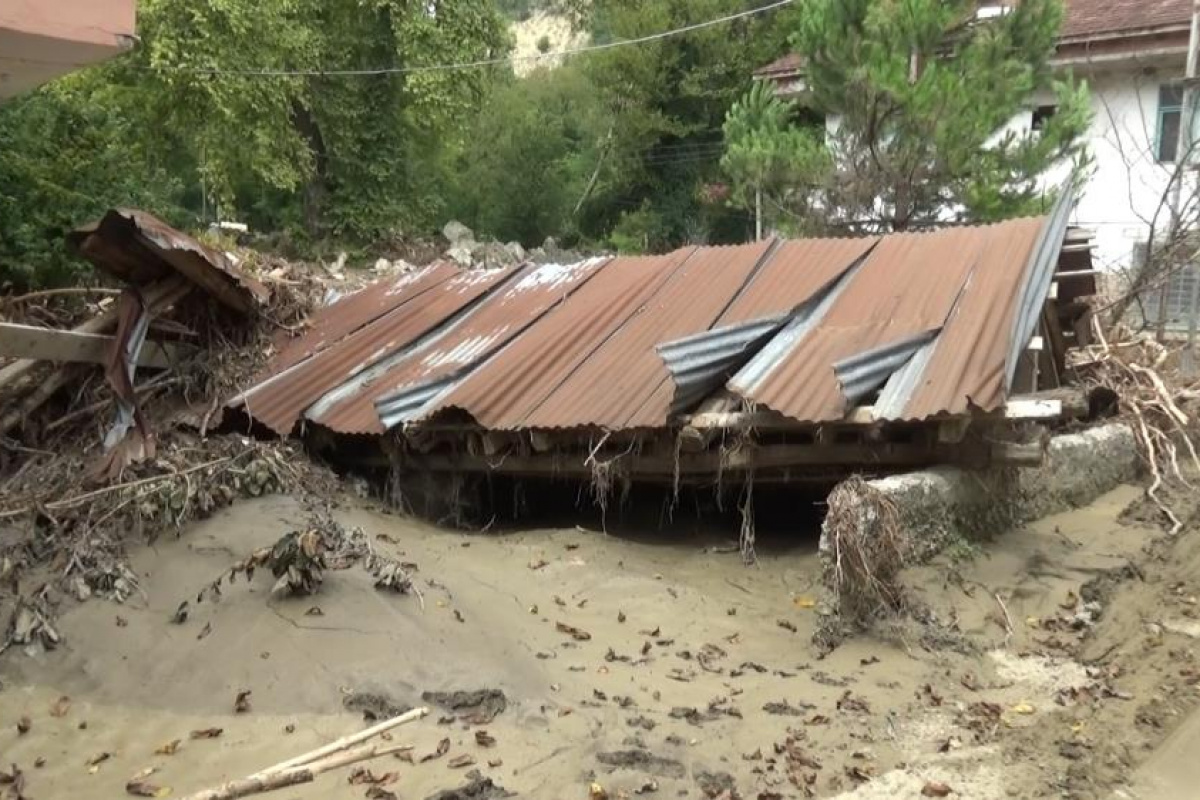 Sinop'taki selin yaraları sarılıyor