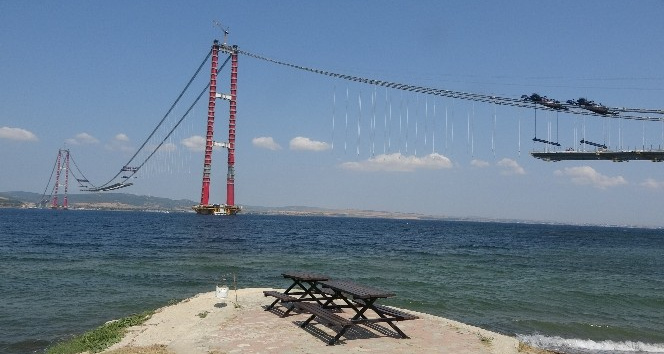 1915 Çanakkale Köprüsü’nün tabliye montajıyla yolları belirginleşmeye başladı