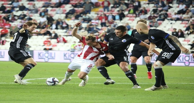 UEFA Avrupa Konferans Ligi: Sivasspor: 0 - Kopenhag: 0 (İlk yarı)