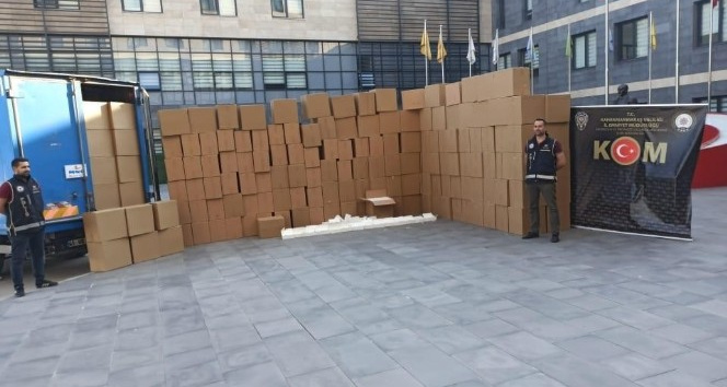 Kahramanmaraş’ta 2 milyon 500 bin adet kaçak makaron ele geçirildi