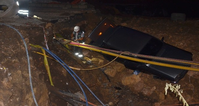 Ordu’da faciadan dönüldü: Kaza yapan otomobil doğal gaz borusunu patlattı