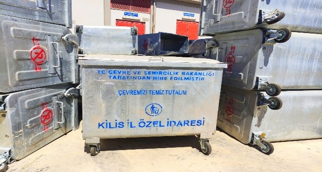 Köylere çöp konteyneri dağıtılmaya başlandı