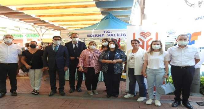 El emeği göz nuru ürünler afetzedelere destek için görücüye çıktı