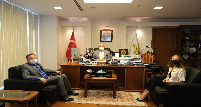 SGK İl Müdürü Lale, ETSO Yönetim Kurulu Başkanı Zıpkınkurt ile bir araya geldi