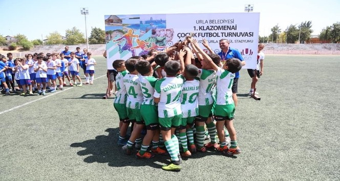 Klazomenai Çocuk Futbol Turnuvası’nın şampiyonu Salihlispor