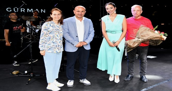 Altınova’da Zafer Bayramı coşkusu erken başladı